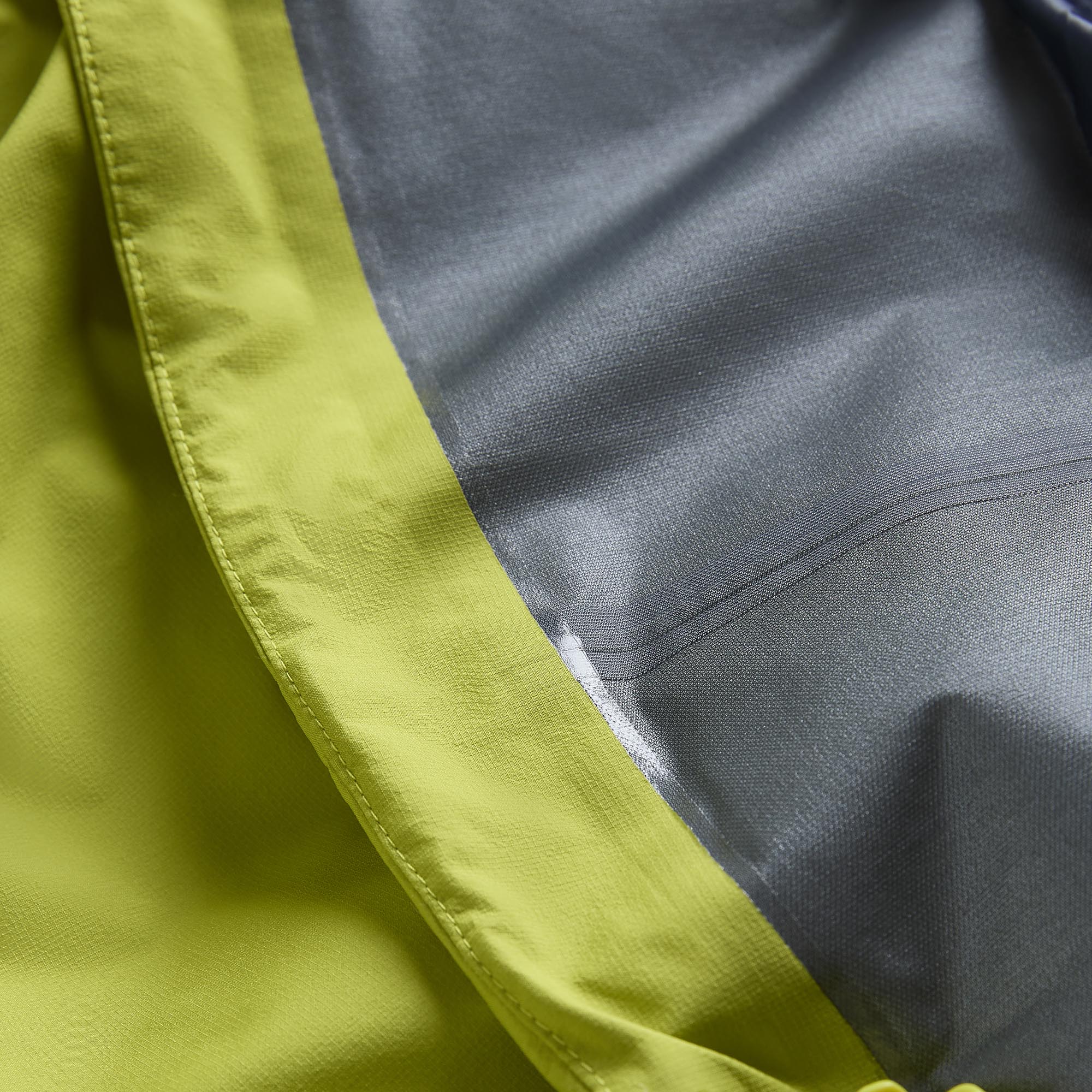 Montane Men's Niveus Lite Waterproof Jacket - Image 12
